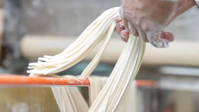 水沢うどん 製麺工場